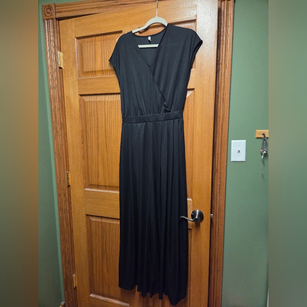 NEW HALARA Black Wide Leg Jumpsuit